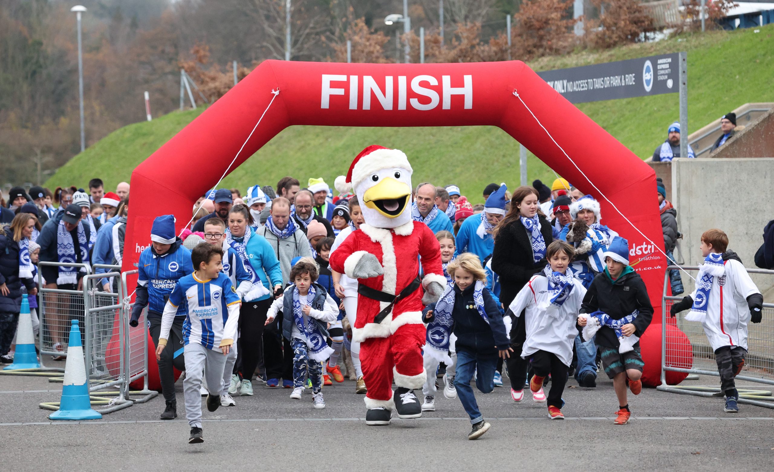 Festive Fun Run raises £4,000 for AITC